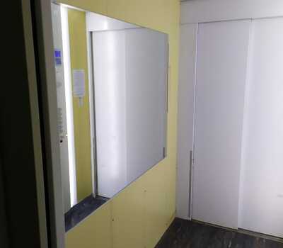 Установка зеркала в лифте на Колпинское ш. 14 (парадная №2)